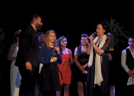 الحفل السنوي لاكتشاف الأصوات الجميلة بمدينة ميرو الحفل السنوي لاكتشاف الأصوات الجميلة بمدينة ميرو